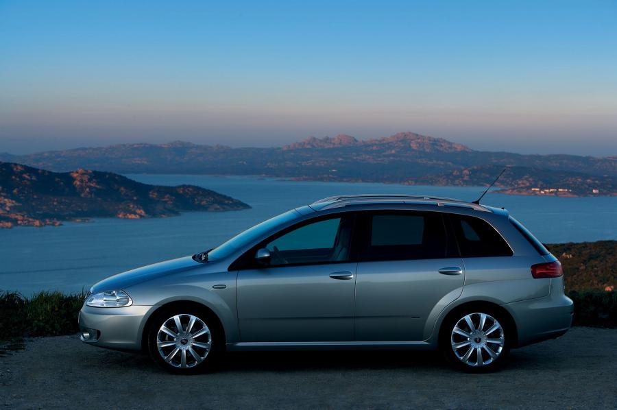  Fiat Croma Station Wagon 2009 года  (фото 36 из 106)